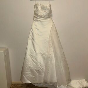 Maggie Sottero Couture Wedding Dress